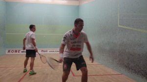 Alex Blach (re.) im Spiel gegen Carsten Schoor am Sonntag