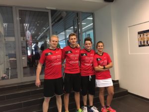 Nikolai Stoll, Erik Kästner, Pascal Veit und Nina Kästner bei ihrem Debut in der Kreisliga